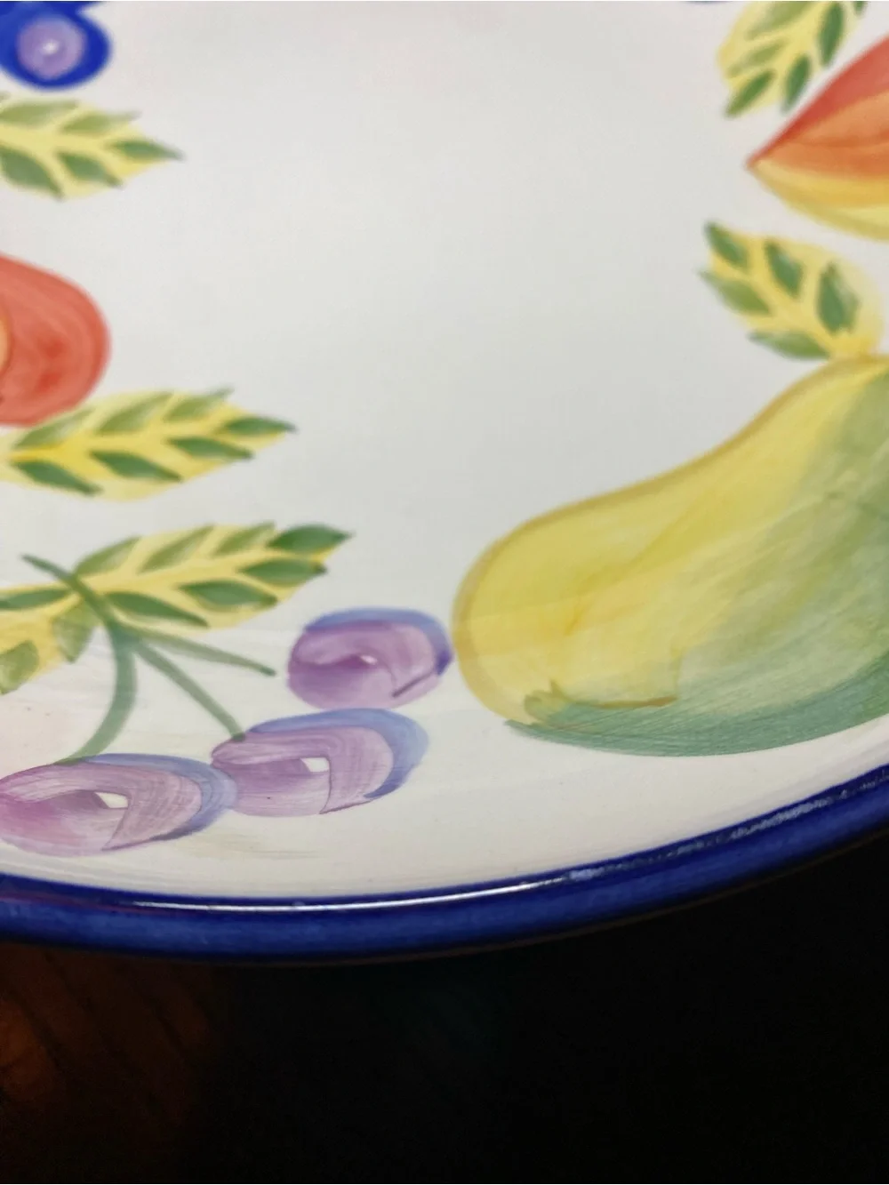 Artist’s Touch Orchard Jubilee 10 inch serving bowl fruit motif
